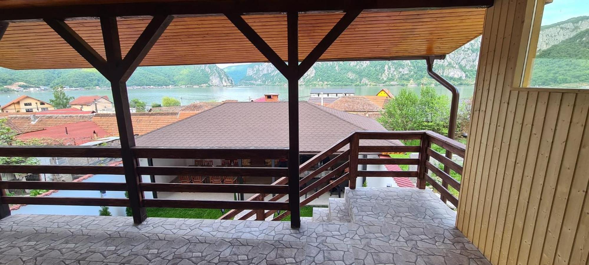 Alexandra Si Adan Villa Dubova Exterior foto